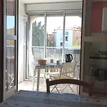 Lara 1 - Grand T2 Loggia Sans Vis-a-vis Parking - Pres Centre-port, Ile Des Loisirs, Richelieu Apartament *