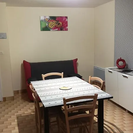 Daire Lara 1 - Grand T2 Loggia Sans Vis-a-vis Parking - Pres Centre-port, Ile Des Loisirs, Richelieu *