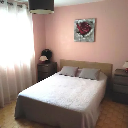 Lara 1 - Grand T2 Loggia Sans Vis-a-vis Parking - Pres Centre-port, Ile Des Loisirs, Richelieu Apartman *